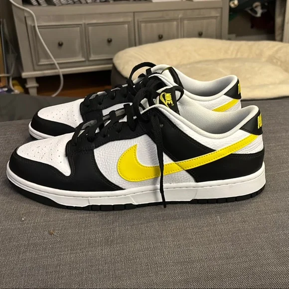 Nike Dunks, never worn. - Picture 3 of 7